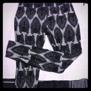 LulaRoe Unicorn (RARE) Wolf Leggings - OS